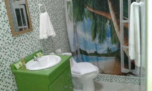 Cabinas Hukats Secret Jungle Puerto Viejo de Talamanca エクステリア 写真