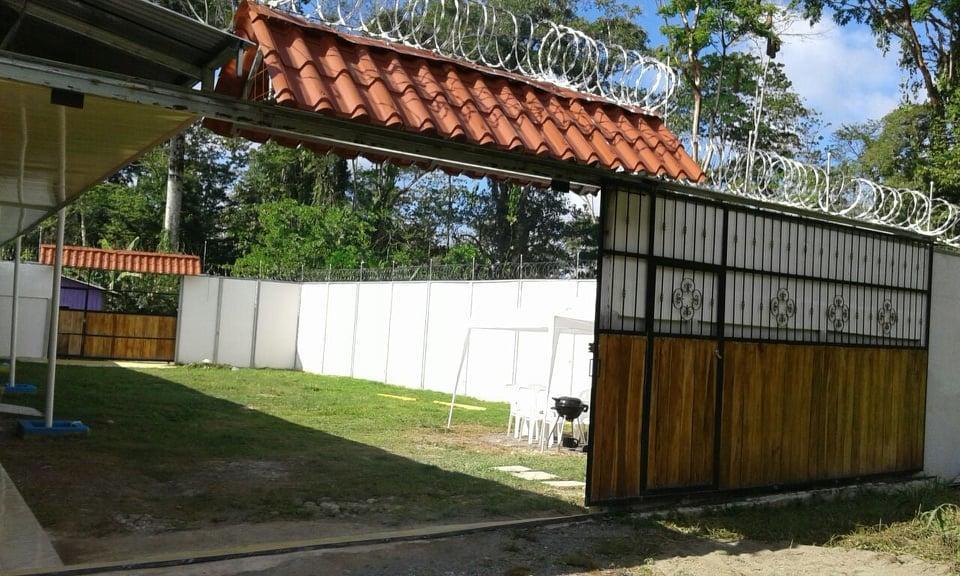 Cabinas Hukats Secret Jungle Puerto Viejo de Talamanca エクステリア 写真